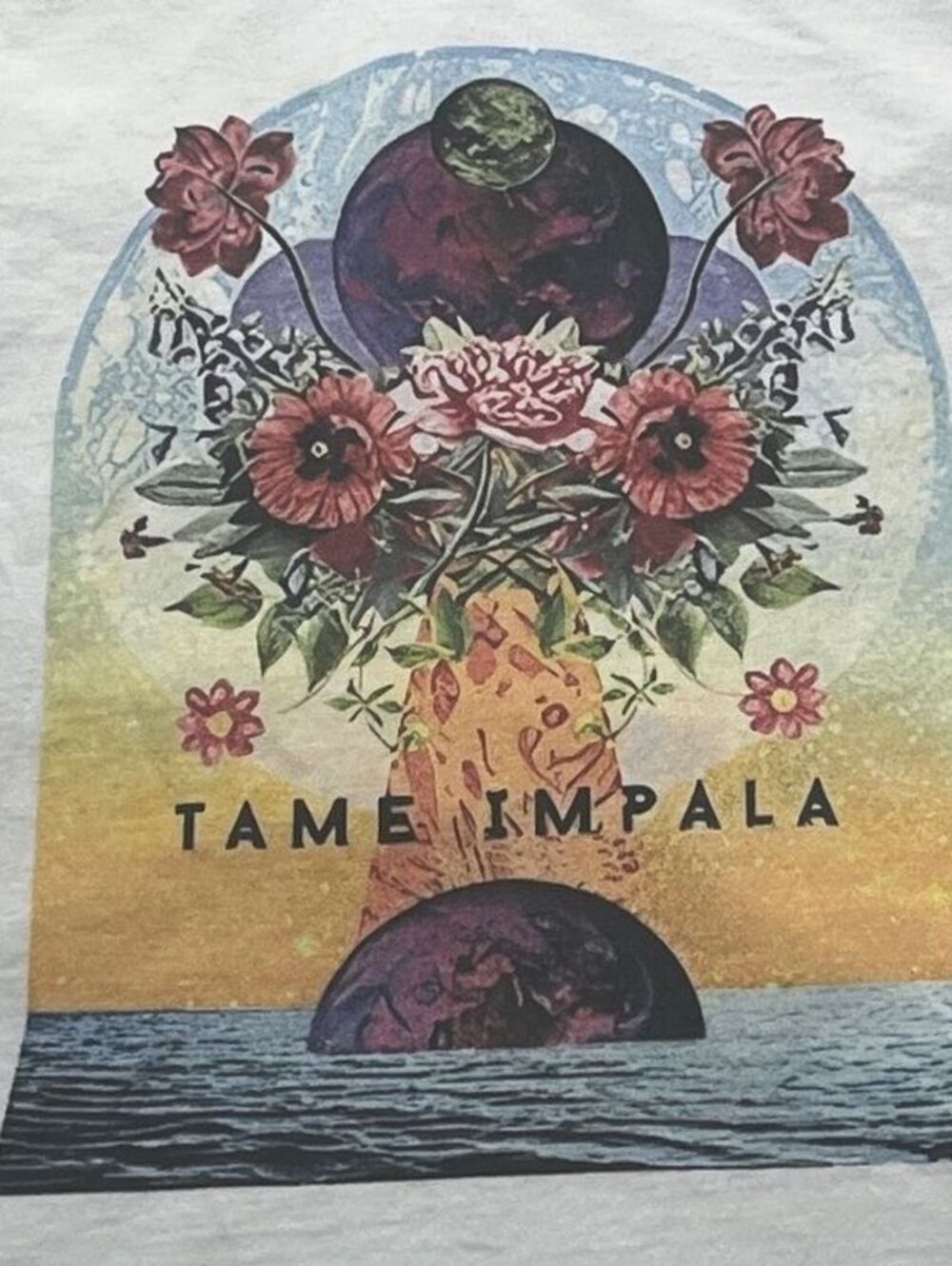Tame Impala Preowned Large T-shirt